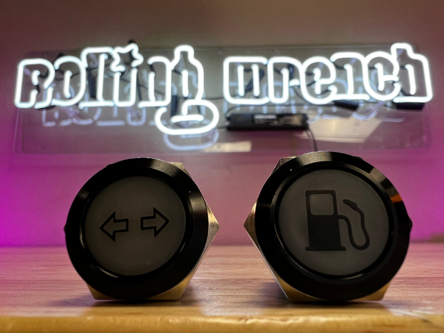Ruckus 007 Secret Indicator Buttons