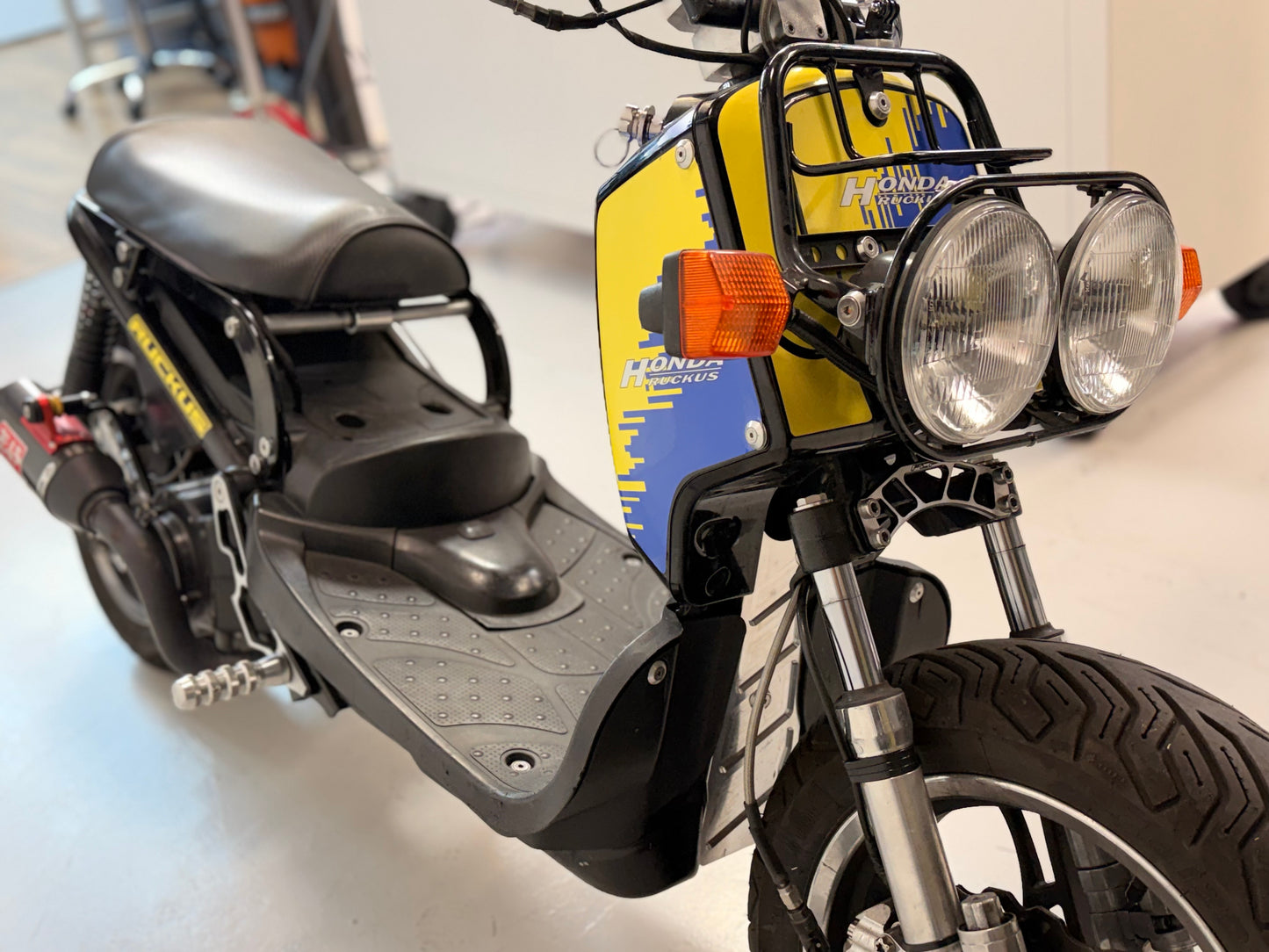 Honda Ruckus Custom Decal Graphics Kit (2003-Present) - Spoon Style