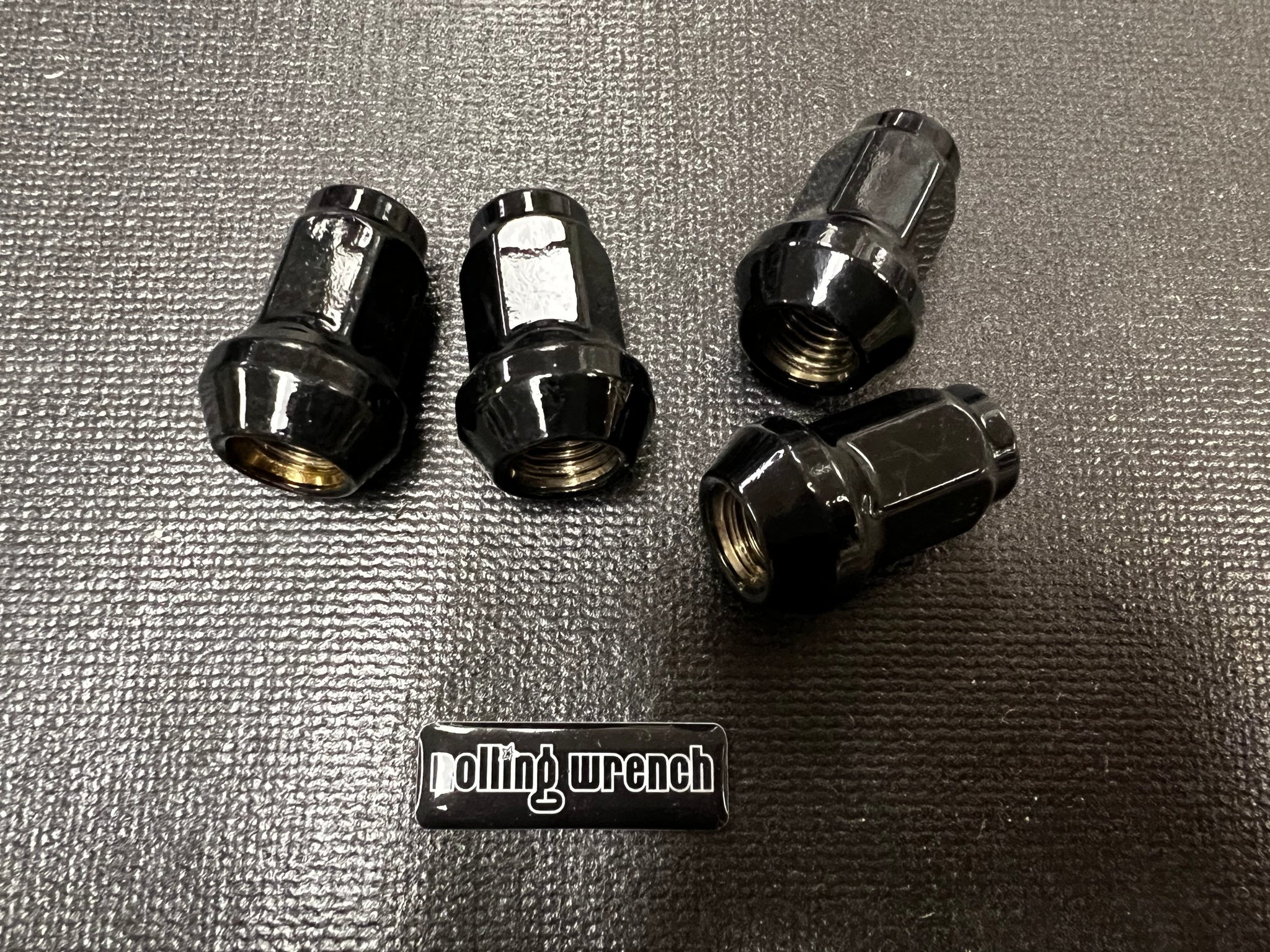 Lug nut kit M10 x 1.25