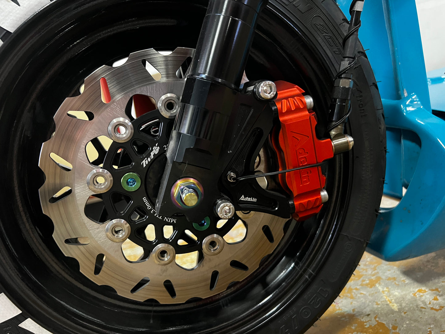 Brake Hanger / Caliper Mount - 220mm Rotor